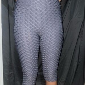 capri grey “butt scrunch” leggings